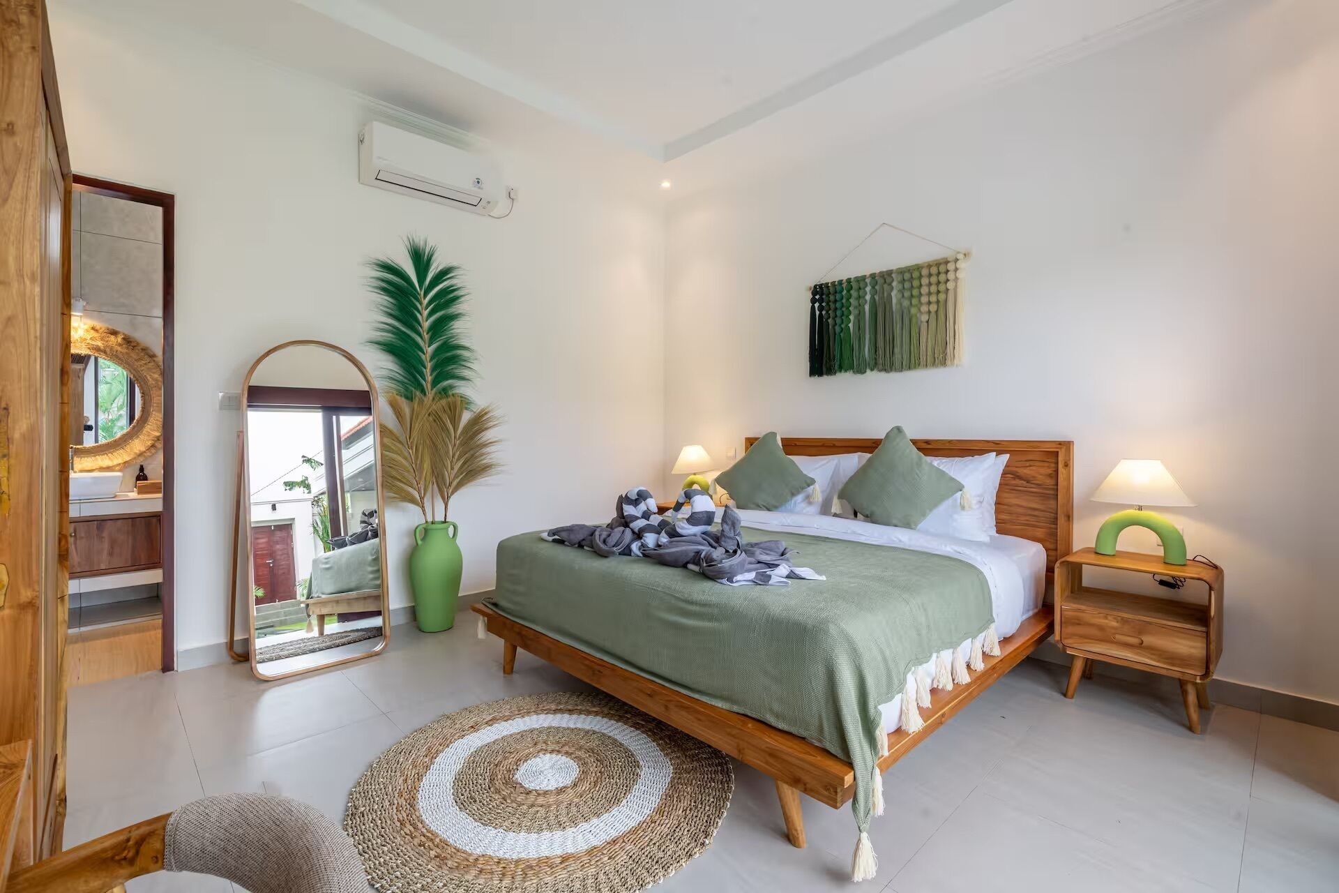 Family Villa, 4 Bedrooms, Private Pool | Egyptian cotton sheets, premium bedding, in-room safe