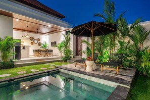 วิลล่าสำหรับครอบครัว, 4 ห้องนอน, สระว่ายน้ำส่วนตัว | สระว่ายน้ำ | สระว่ายน้ำกลางแจ้ง