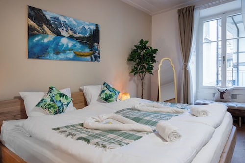 Golden castle Thun