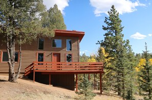 Exterior - Restoration Ridge - A Cabin for Rest & Renewal in Florissant, Colorado (Florissant)