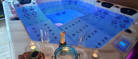 Bain à remous intérieur