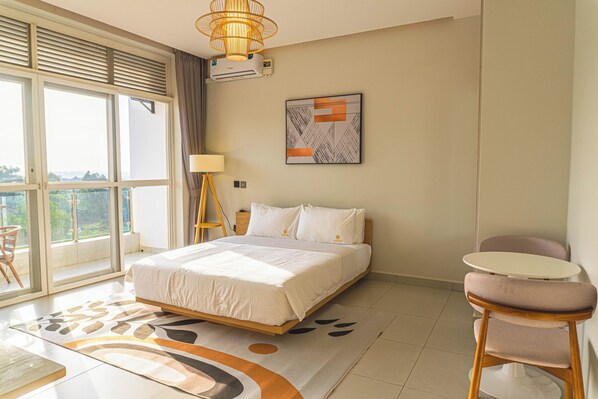 Blackout curtains, free WiFi - AMAYA HOTEL (Kampala)