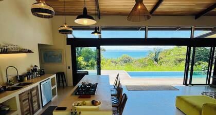 Ocean & jungle views infinity pool 5min to beach