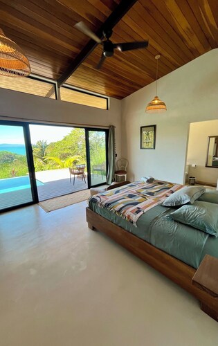Ocean & jungle views infinity pool 5min to beach