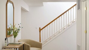 Interior - wildflower retreat (McGaheysville)
