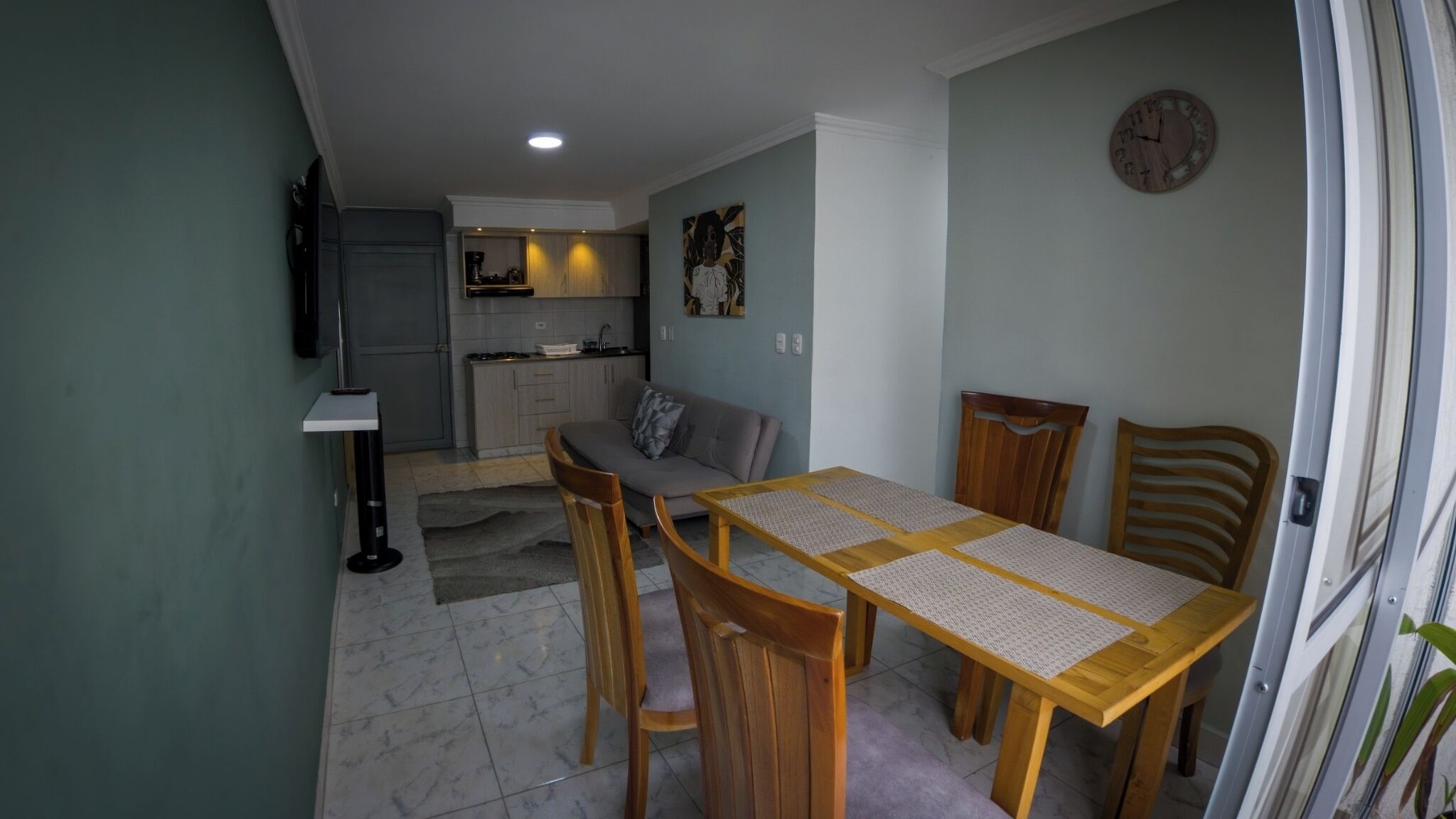 Apartamento Confort, vistas a la montaña | Restauración