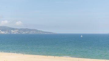 Tæt på stranden