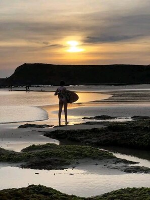 Beach - Our Little Ti Tree Retreat - Cosy 3 Room Cottage (Cowes)