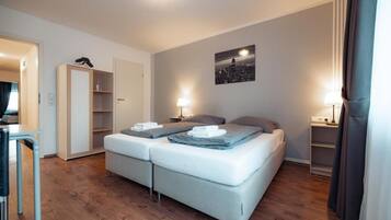 Superior Twin kamer, balkon, uitzicht op binnenplaats | Gratis wifi