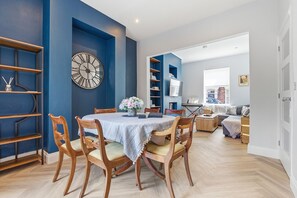 Dining - Gorgeous Terraced House in York - Pass the Keys (York)
