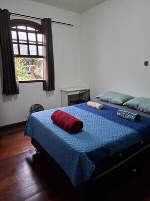 Iron/ironing board, WiFi, bed sheets - DOUBLE ROOM ARENA DO GALO (Belo Horizonte)