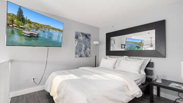 1 bedroom, WiFi (free), bed sheets