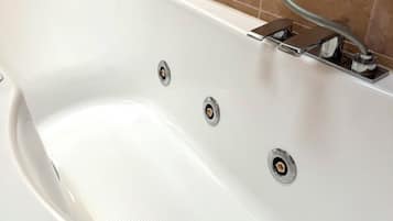 Camera doppia, vista collina | Bagno