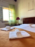 Camera doppia, vista collina | Wi-Fi gratuito