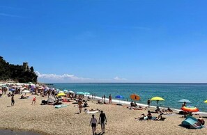 Beach - Vrbo Property (Finale Ligure)
