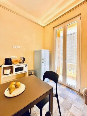 Dining - Vrbo Property (Finale Ligure)