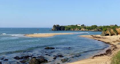 Cosy apartment with sea view, Bellangenet, located at Le Pouldu in Clohars Carnoët.