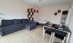 Living area - Studio with pool and tennis in Biarritz (Anglet)
