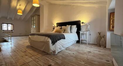 CHARMING VILLAGE HOUSE