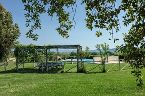 Outdoor dining - Double room-Superior-Mobility bath-Garden view (Castiglione della Pescaia)