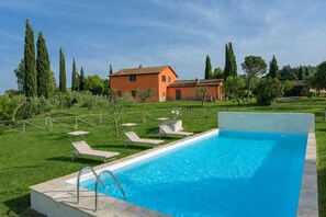 Pool - Double room-Modern-Private Bathroom-Countryside view (Castiglione della Pescaia)