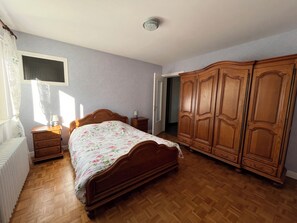 Iron/ironing board, free WiFi - Spacious, quiet gîte close to the forest (Saint-Amé)