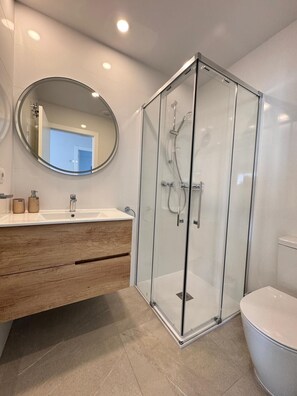 Hair dryer, towels, soap, toilet paper - Penthouse with views of the Mediterranean - Beach 200 m away - Garage (Oliva)