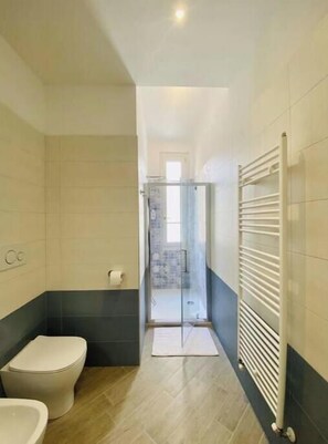 Bathroom - Vrbo Property (Finale Ligure)
