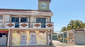 Ngoại thất