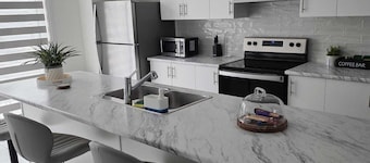 Brantford. Central. Private 3 Bedrooms | Where Modern Comfort Meets Style