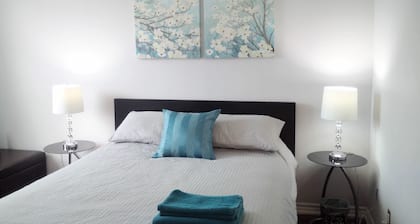 Cozy Fully Furnished Apt w/ Parking
