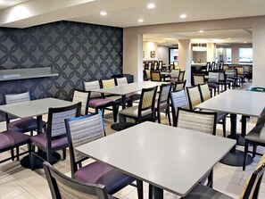 Immagine non classificata, 4 di 16, pulsante