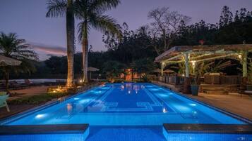 Indoor pool, outdoor pool