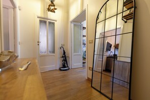 Interior - Trastevere Boutique Apartment by Chef MarcoValerio (Roma)