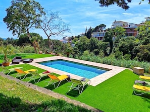 Piscine extérieure