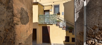 Quintessenza Lubriano Apartment with Sauna, Balcony, Wi-Fi & Air Conditioning