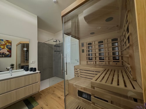 Quintessenza Lubriano Apartment with Sauna, Balcony, Wi-Fi & Air Conditioning
