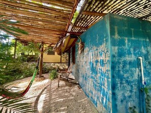 Chambre Simple Économique, patio, vue cour intérieure | Enceinte de l’hébergement