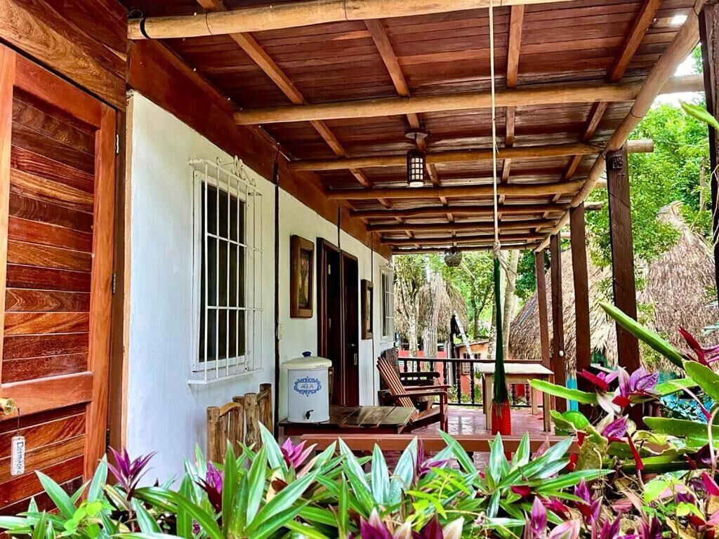 Bungalow Comfort, balcone, vista cortile | Parco della struttura