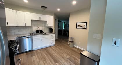 Lake front 2 Bedroom