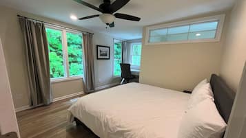 2 bedrooms, WiFi, bed sheets