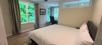 Lakefront 2 Bedroom