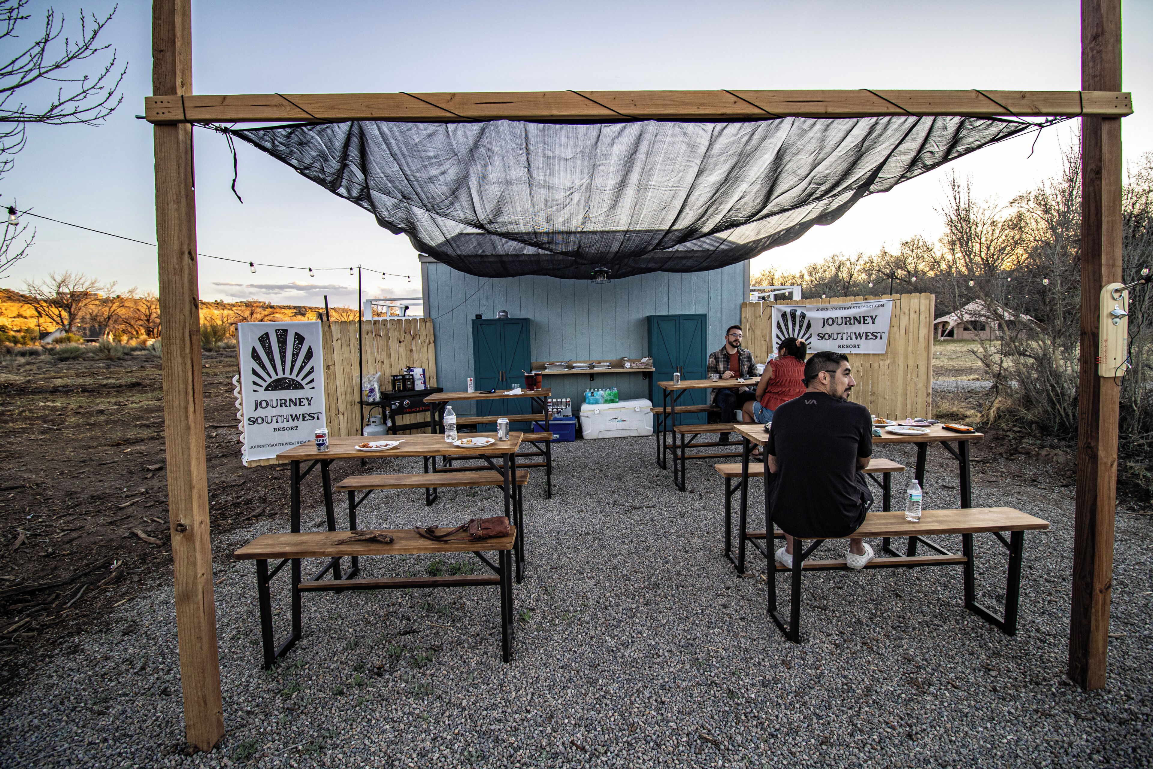 Tempat makan outdoor
