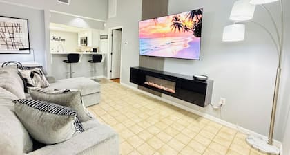 Lovely 3-bedroom condo with AC in charming Lakeland