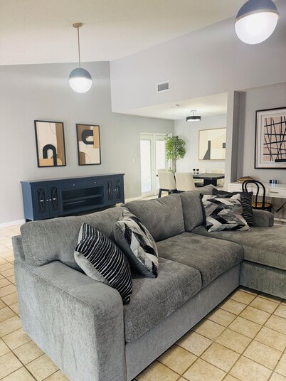 Lovely 3-bedroom condo with AC in charming Lakeland