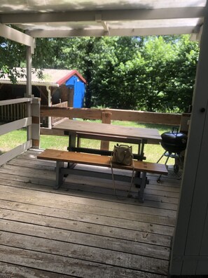 Outdoor dining - Chalet rental (Granges-Aumontzey)