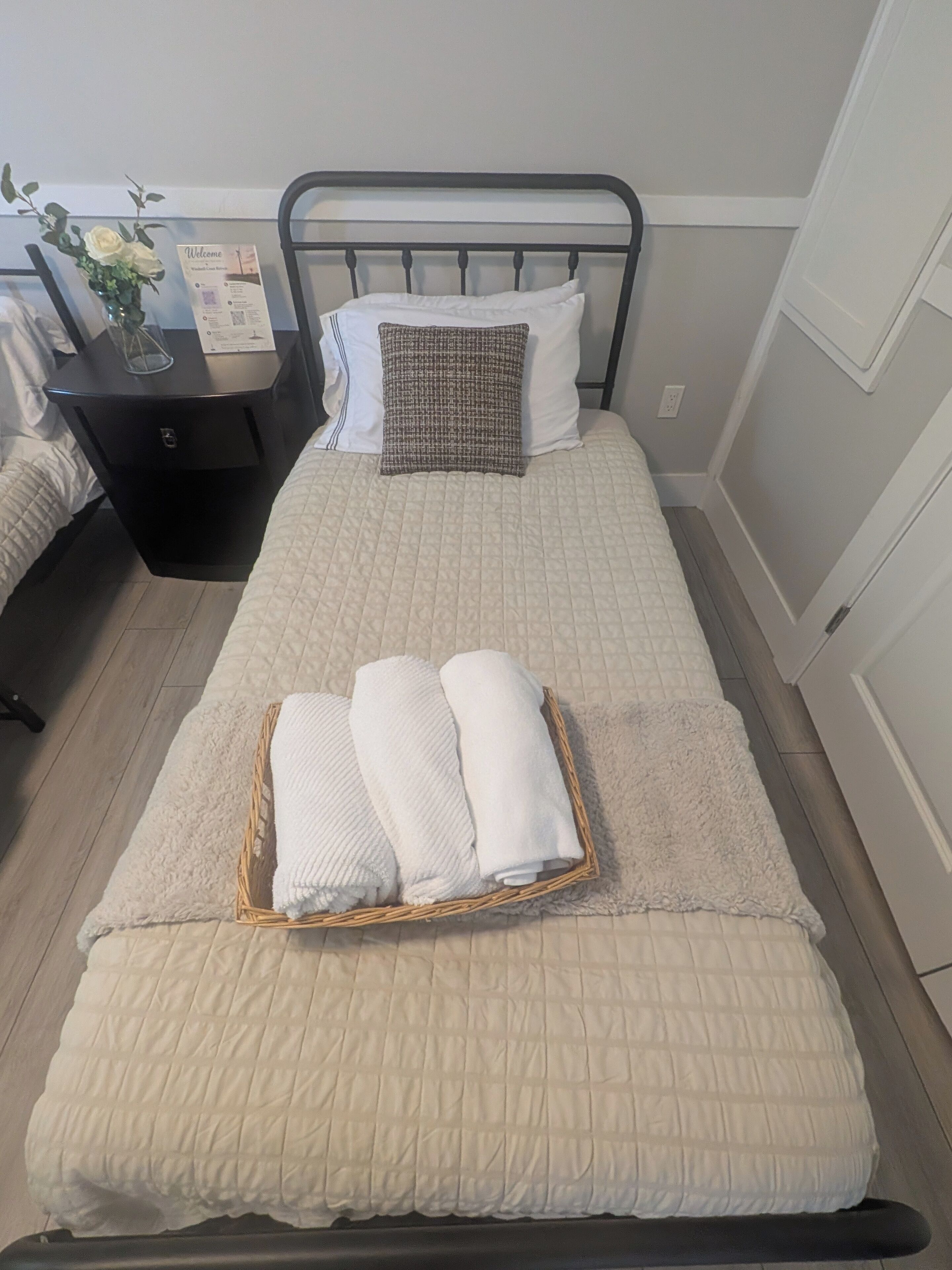 3 chambres, fer et planche à repasser, accès au Wi-Fi (inclus)