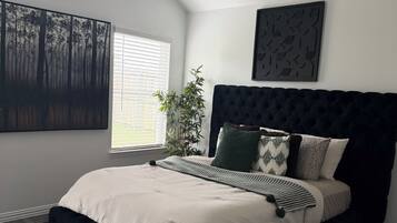 5 habitaciones, tabla de planchar con plancha y wifi gratis