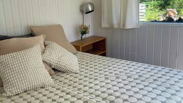 4 bedrooms, free WiFi