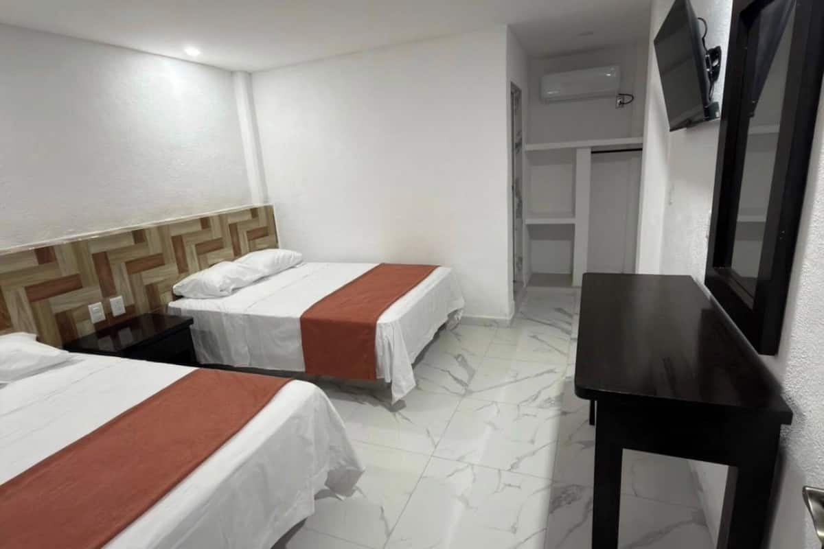 Luxury Double Room, Partial Ocean View | Free WiFi, bed sheets
